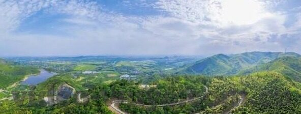 久久精品国产亚洲av麻豆网站-探索国产影视的创意与魅力——久久精品，国产优秀影片的缩影